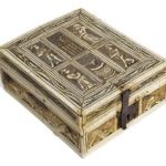 Southern Netherlandish, second half 15th century GAMES BOX WITH COURTLY SCENES
